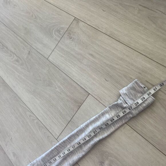 Lululemon women’s jacket size 6 - Picture 4 of 7